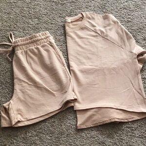 ZENANA SHORTS LOUNGE SET - MEDIUM NWOT